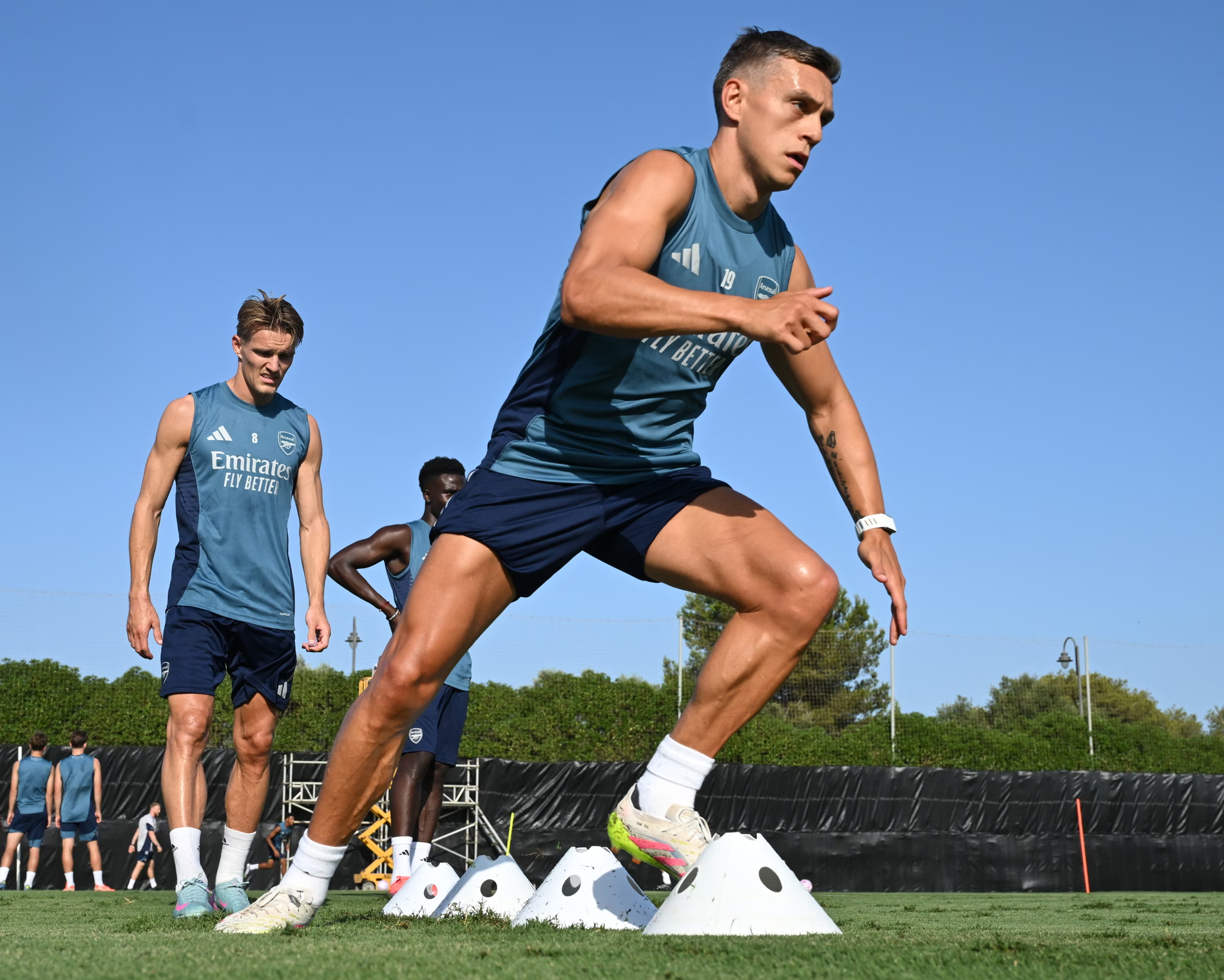 Rumor transfer sepak bola: Trossard dari Arsenal akan menolak Fenerbahce demi Bayern?